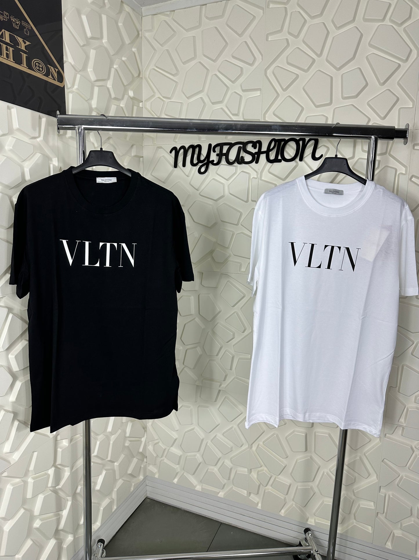 T shirt Valentino