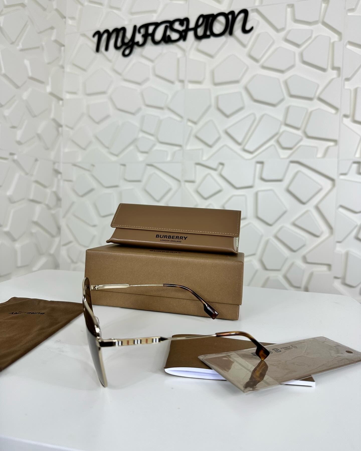 Occhiali da sole burberry