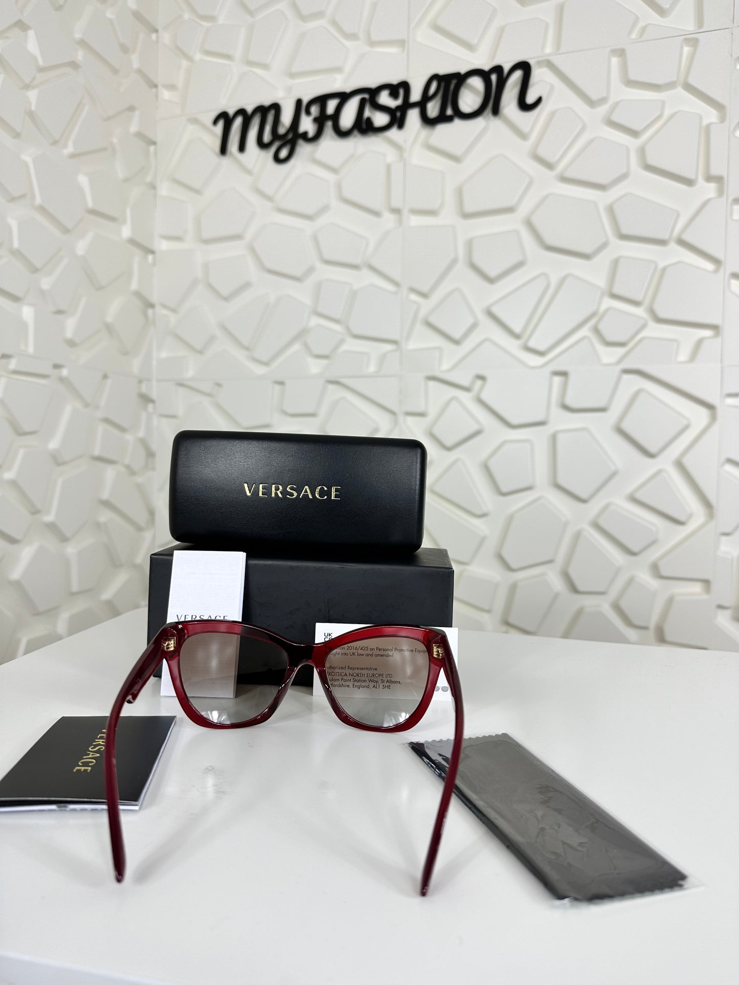 Occhiali da sole versace