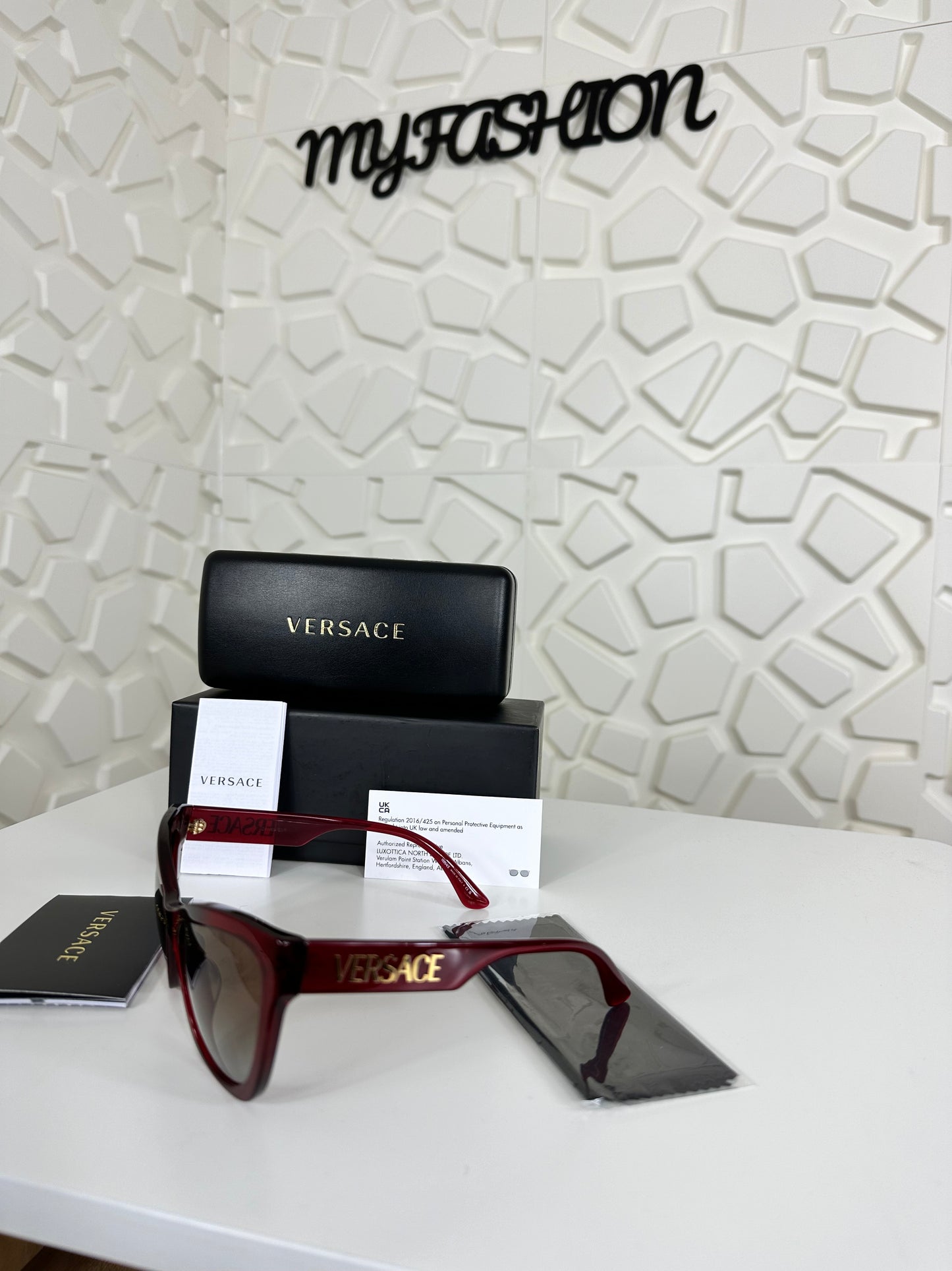 Occhiali da sole versace