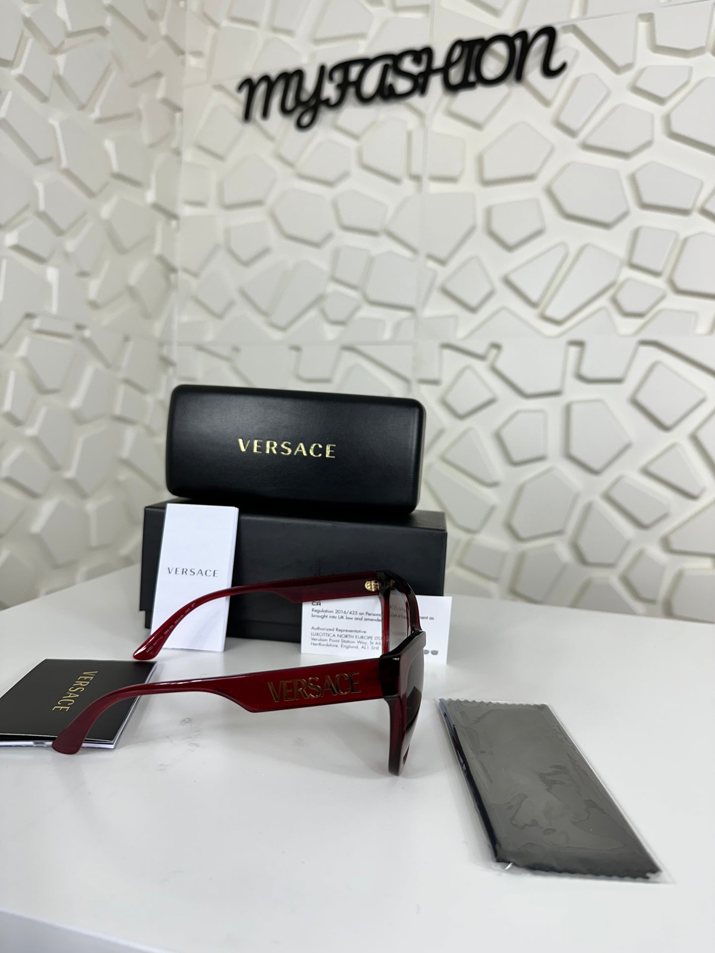 Occhiali da sole versace